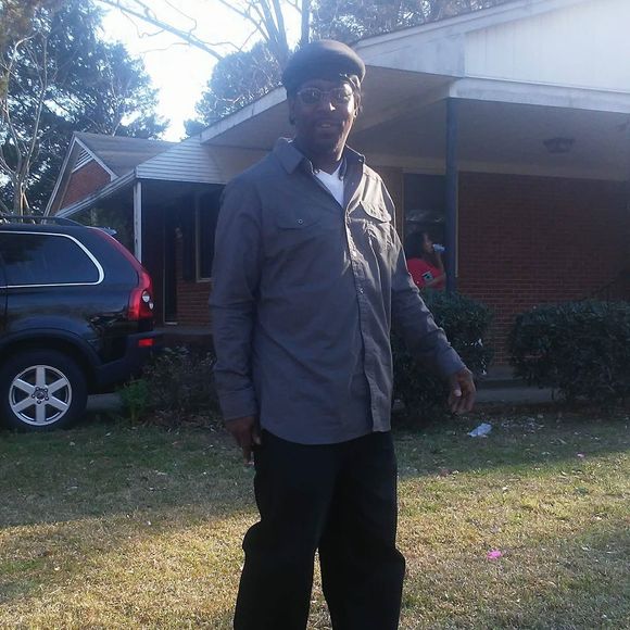 Meet your Posher, Robert - Picture 1 of 1